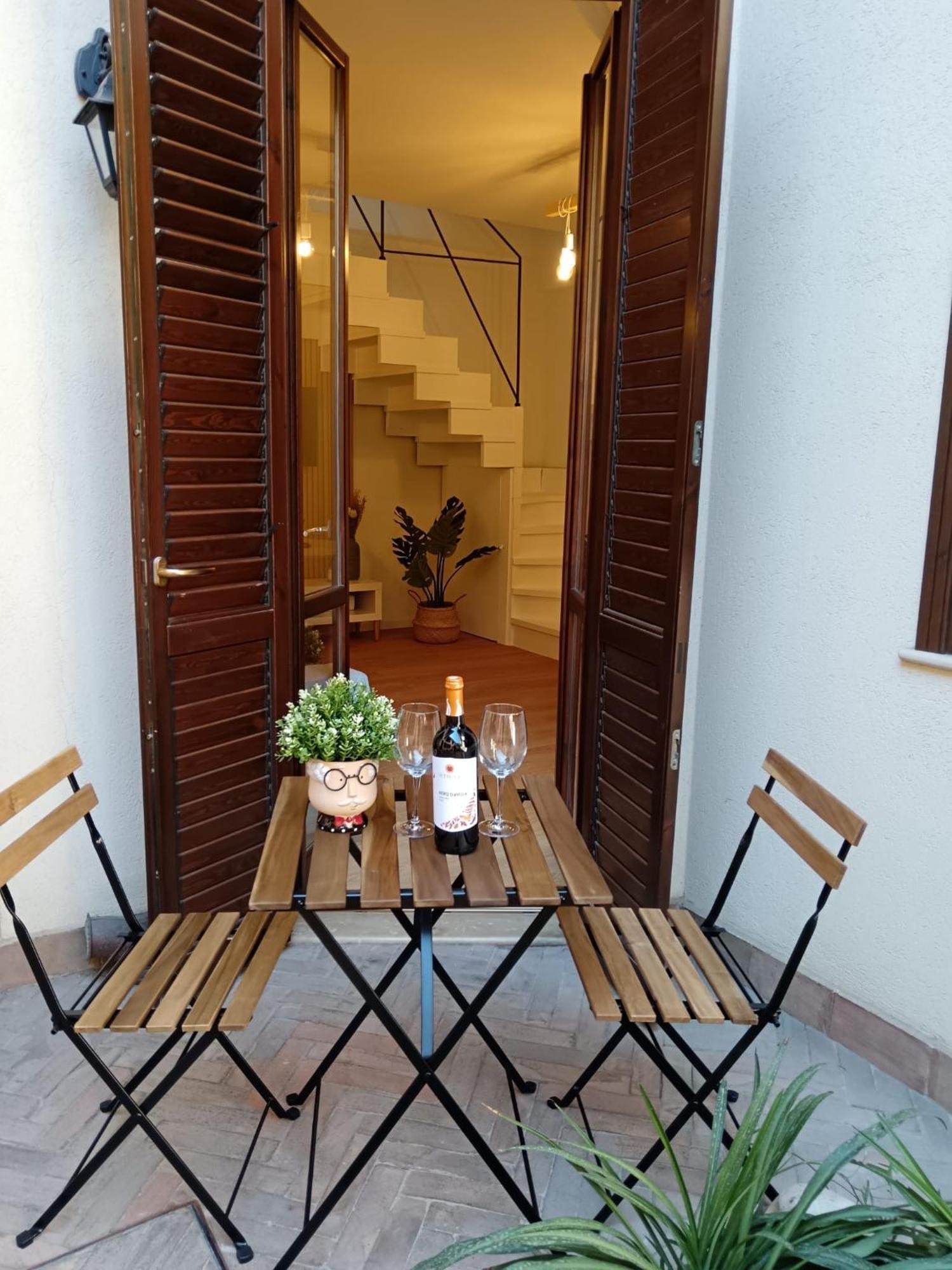 Via Cagliari Home Catánia Buitenkant foto